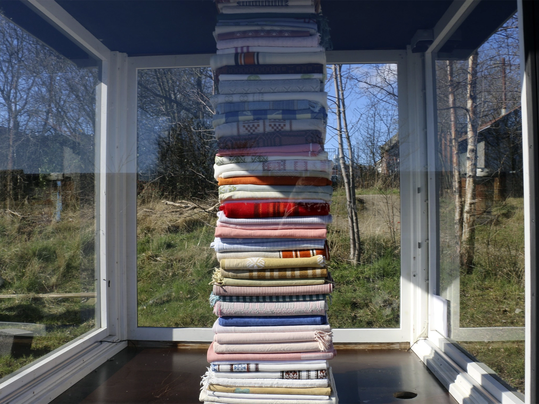 Measuring the Unknown I Udstillingen UDENFOR INDENFOR, Arresten Hjørring. foto: Olivia Valbak Kamrart