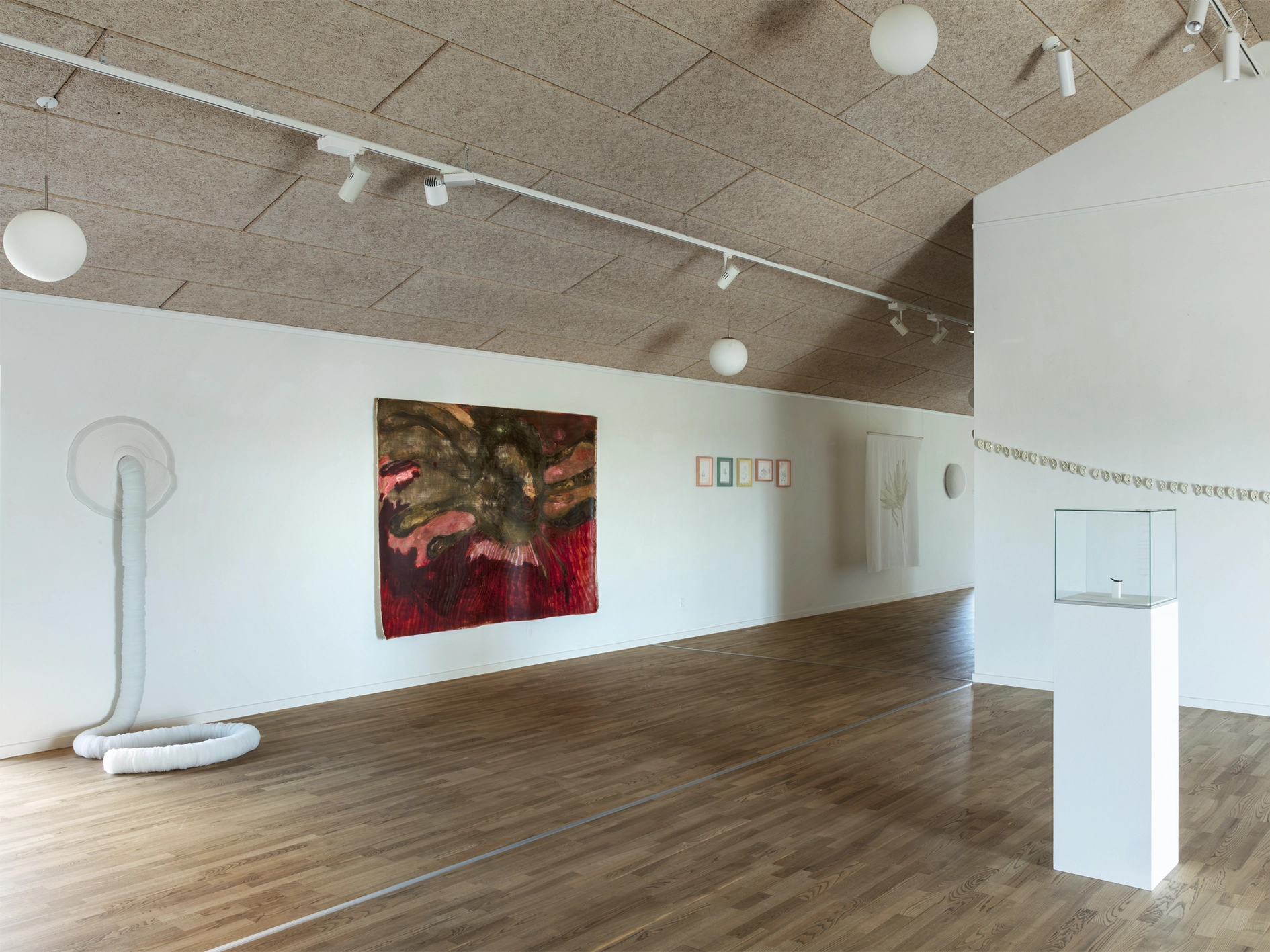 Measuring the Unknown I Udstillingen UDENFOR INDENFOR, Arresten Hjørring. foto: Olivia Valbak Kamrart